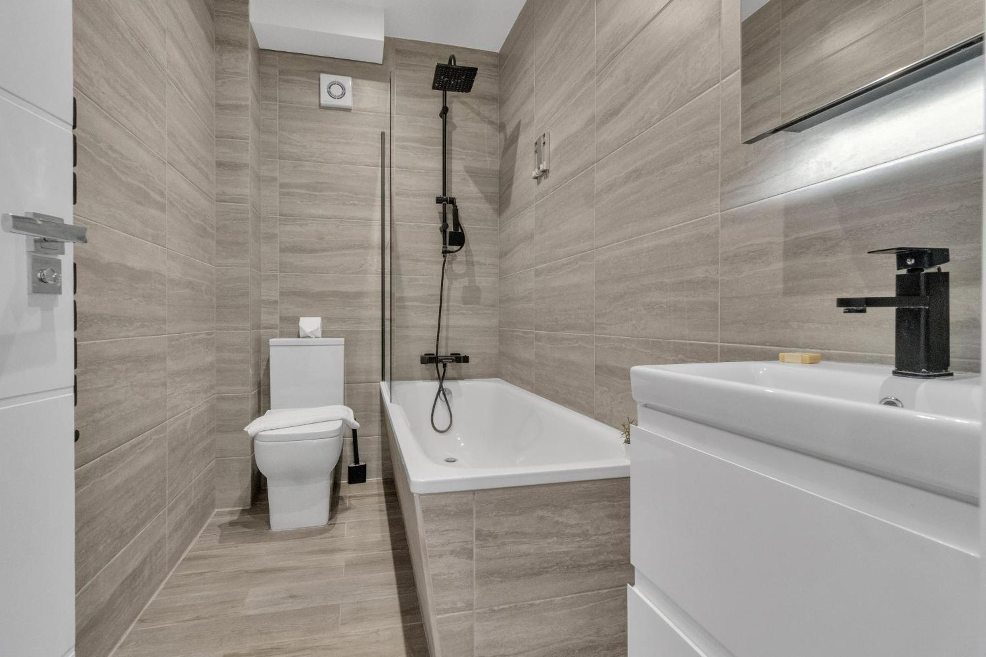 Homely North London Apartments Hendon The Hyde ภายนอก รูปภาพ