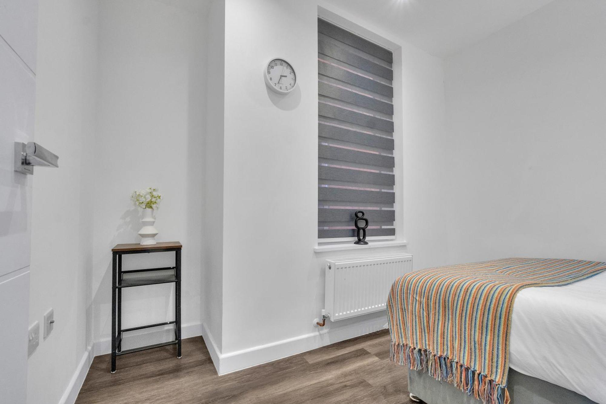 Homely North London Apartments Hendon The Hyde ภายนอก รูปภาพ
