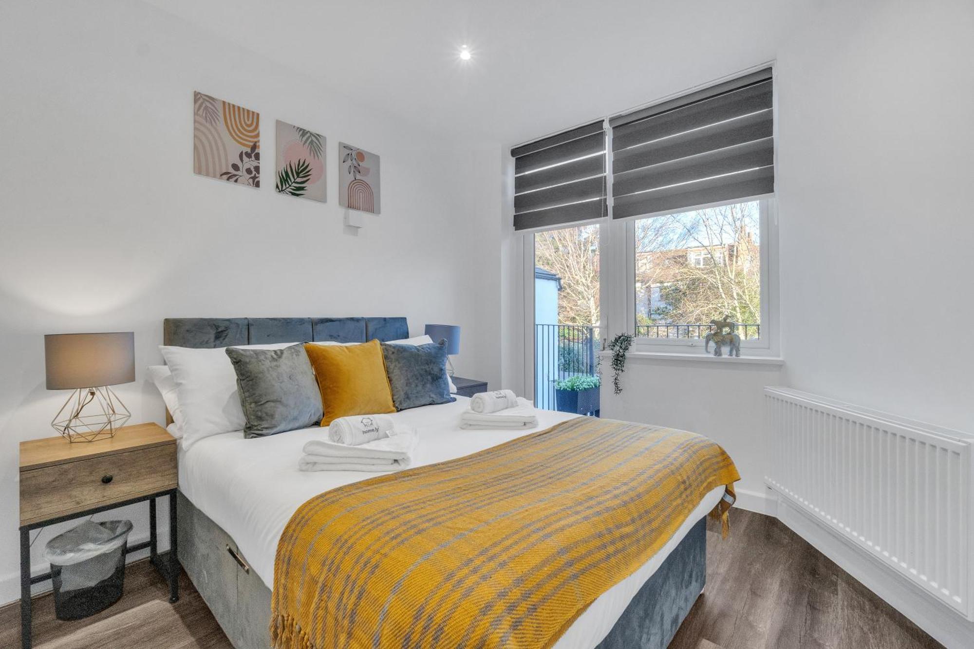 Homely North London Apartments Hendon The Hyde ภายนอก รูปภาพ