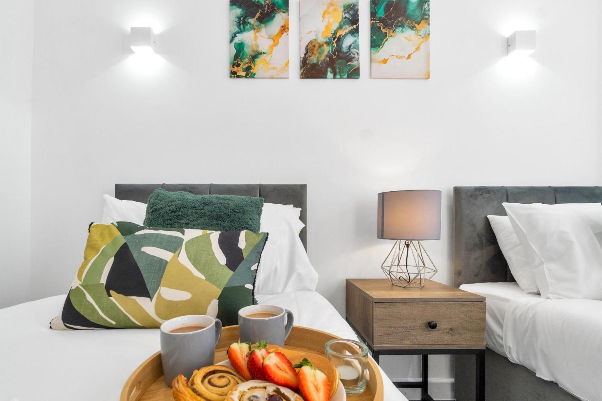 Homely North London Apartments Hendon The Hyde ภายนอก รูปภาพ